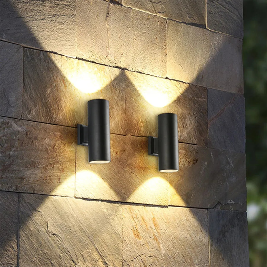 Outdoor Wall Light with Black Aluminium Finish