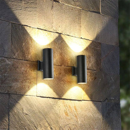 Outdoor Wall Light with Black Aluminium Finish