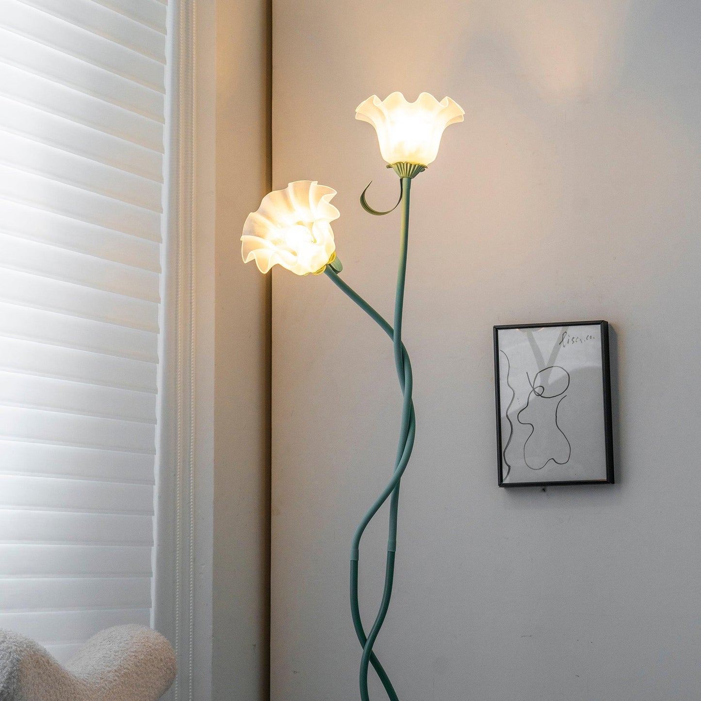 Floor Lamp with Floral Glass Shade Design