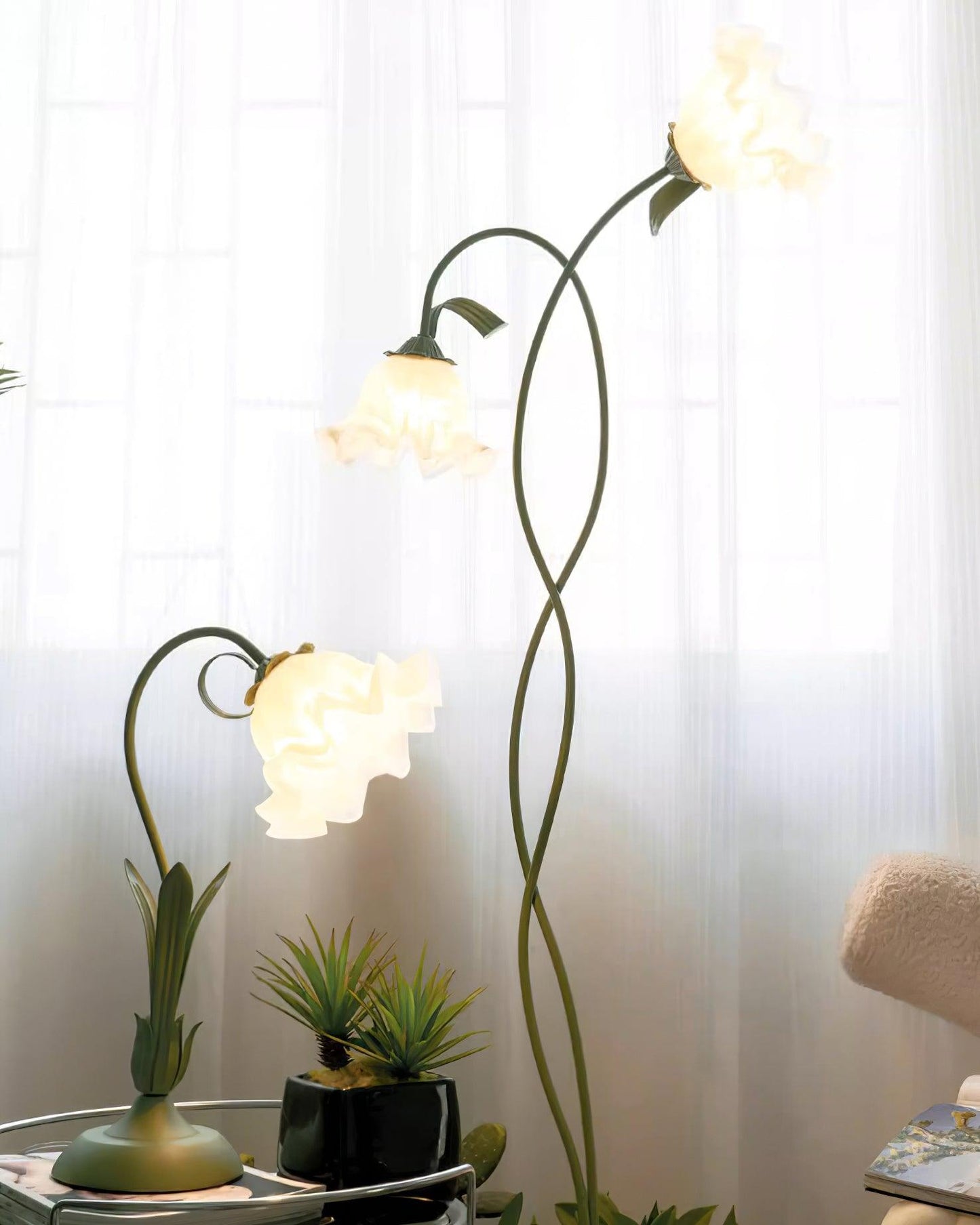 Floor Lamp with Floral Glass Shade Design