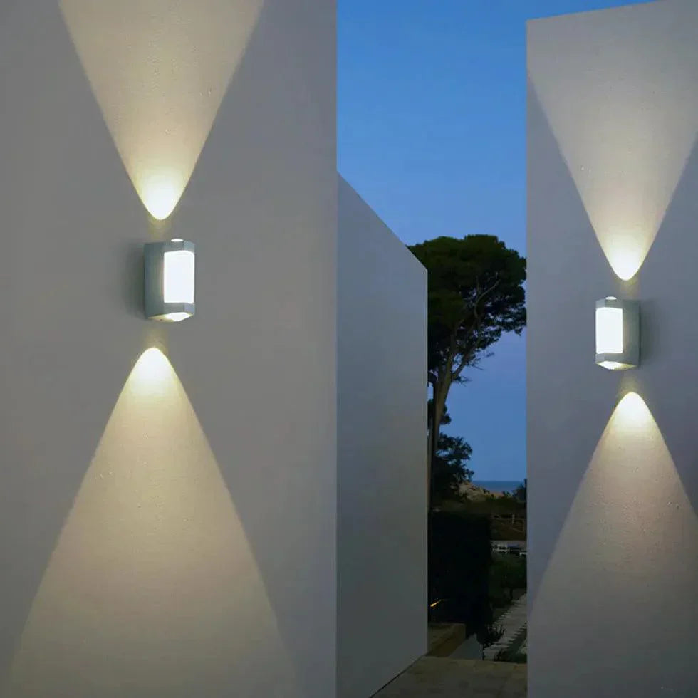 Outdoor Wall Light Waterproof Metal LED Lamp
