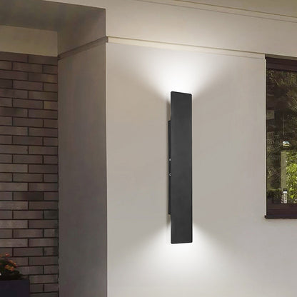 Outdoor Wall Light with Modern Waterproof Design