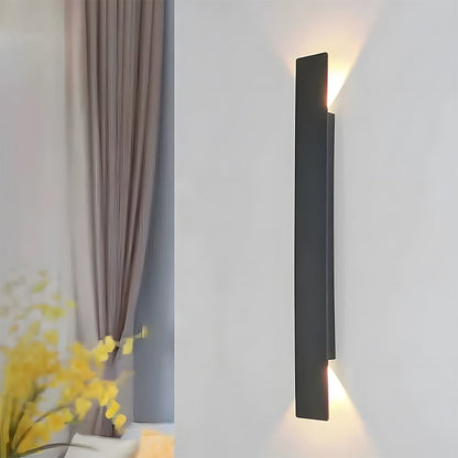 Outdoor Wall Light with Modern Waterproof Design
