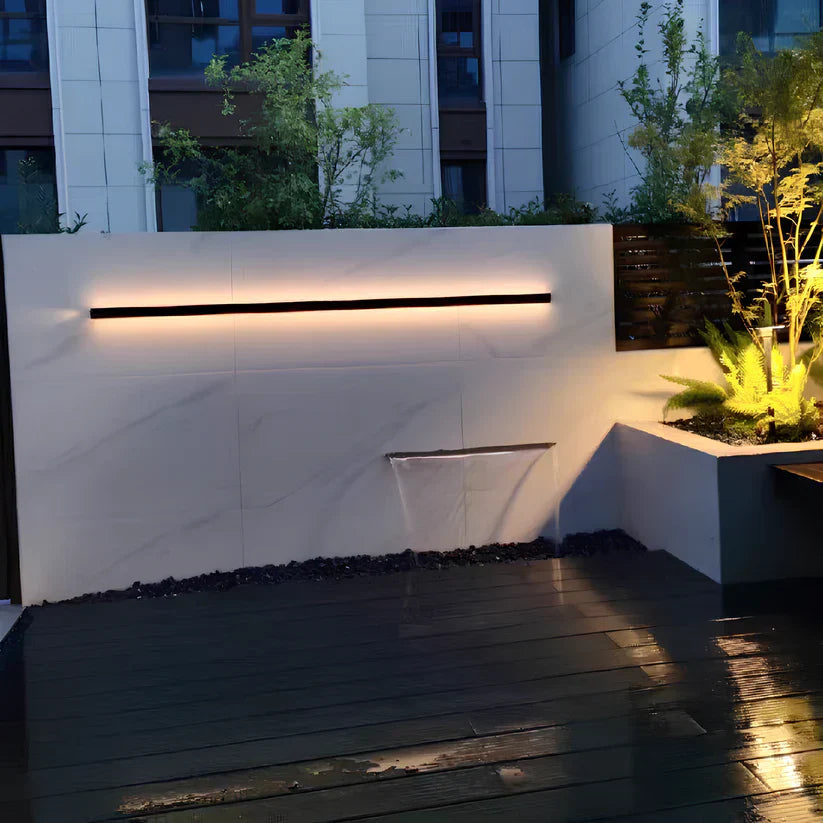 Outdoor Wall Light Black Aluminium LED Fixture